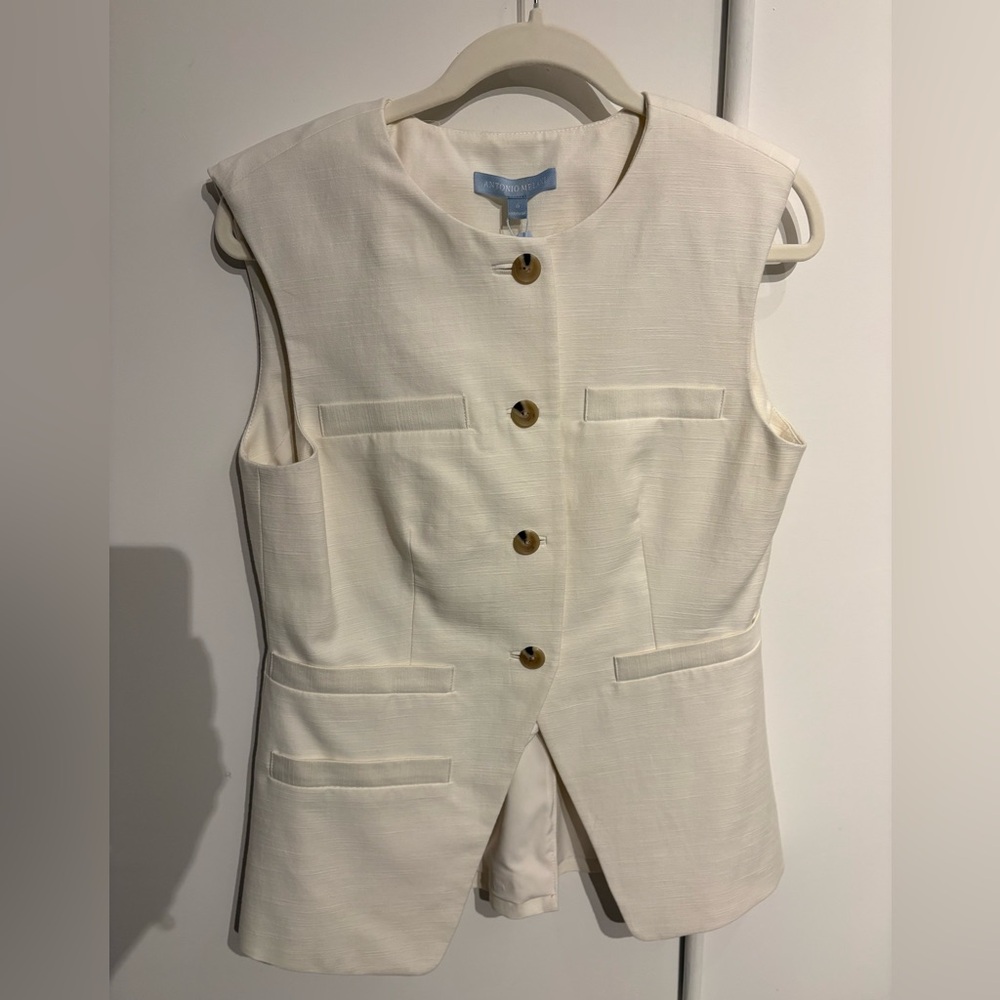 ANTONIO MELANI Cream Sleeveless Top